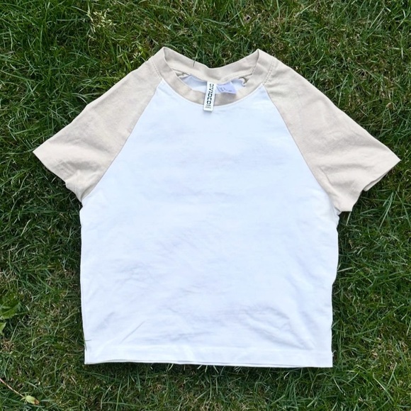 H&M Tops - White and Beige Raglan Baseball Tee Shirt